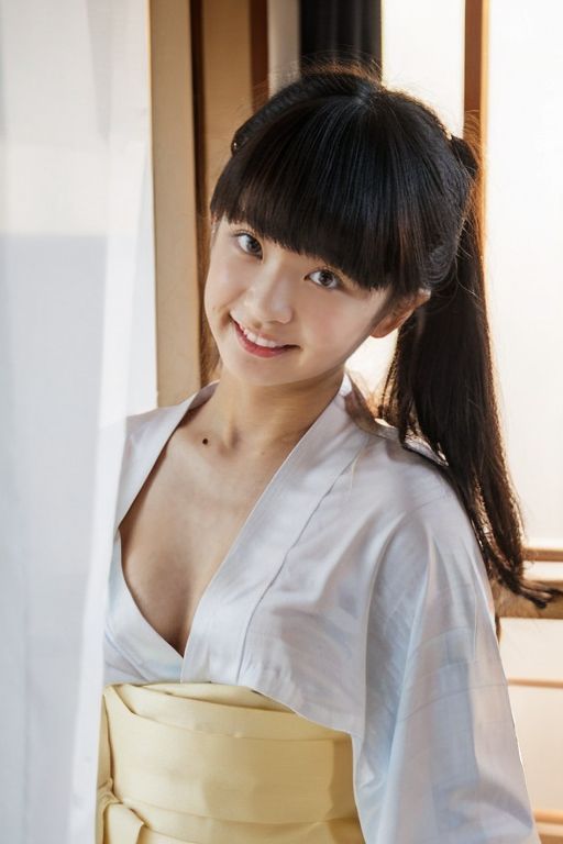 00028-20240522_214419_101269-1504300863-1girl, solo, small breasts, looking at viewer, realistic, photorealistic, black hair, smile, grin, teeth, bangs, lips, brown eye.jpg